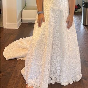 David's Bridal White Lace Wedding Dress